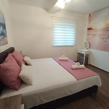 Apartament Pool Retreat *