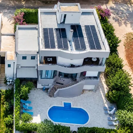 Pool Retreat