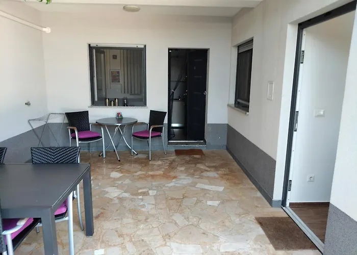 Apartman Pool Retreat