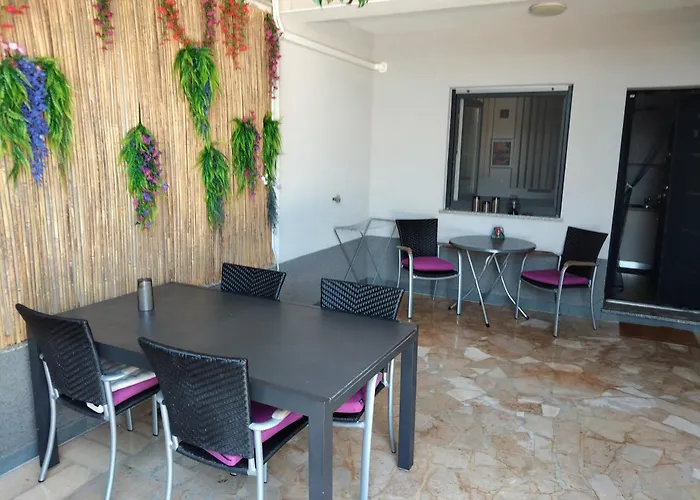 Pool Retreat Apartman *