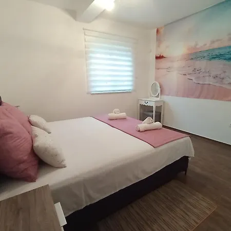 Pool Retreat Apartman *